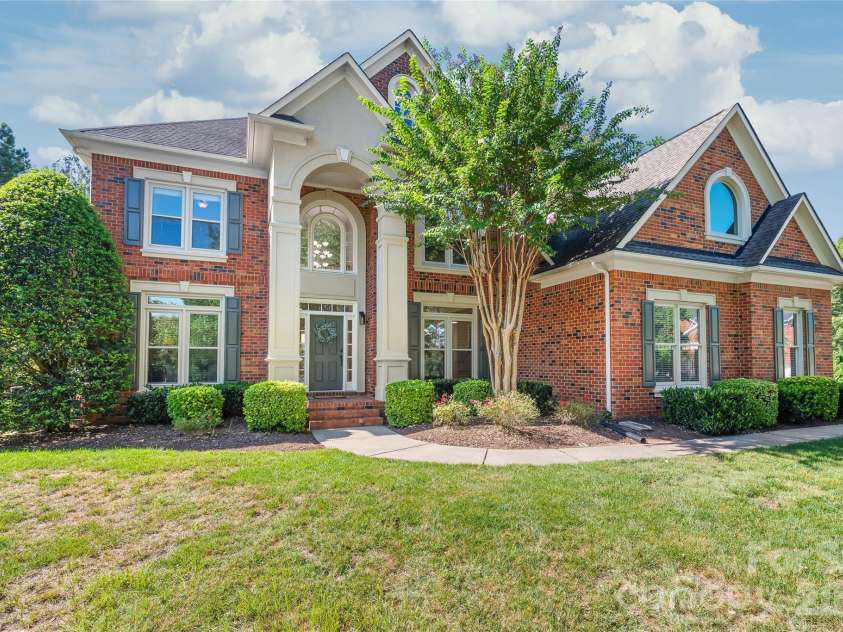 17125 Laurel Walk Court, Charlotte, NC 28277.  MLS# CAR4423584, YatesRealty ID 50139. 
