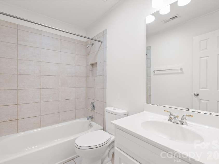 17125 Laurel Walk Court, Charlotte, NC 28277.  MLS# CAR4423584, YatesRealty ID 50139. 