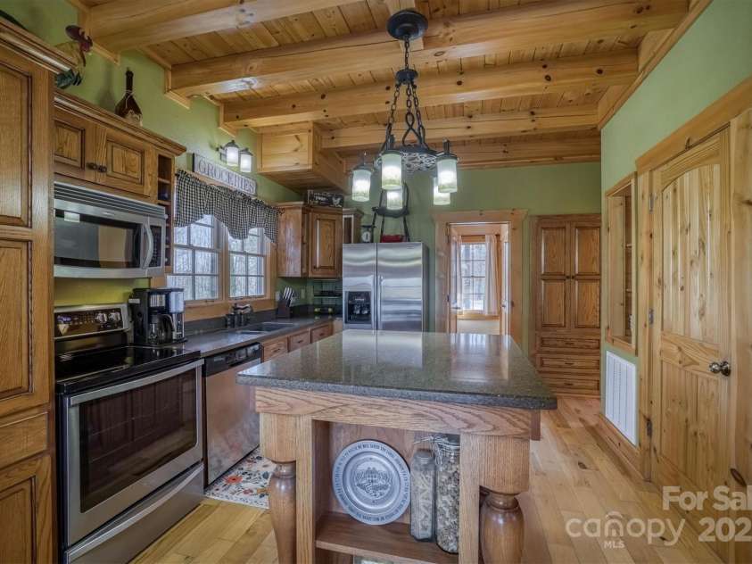 1186 Grandview Peaks Drive, Nebo, NC 28761.  MLS# CAR4215417, YatesRealty ID 5014. 