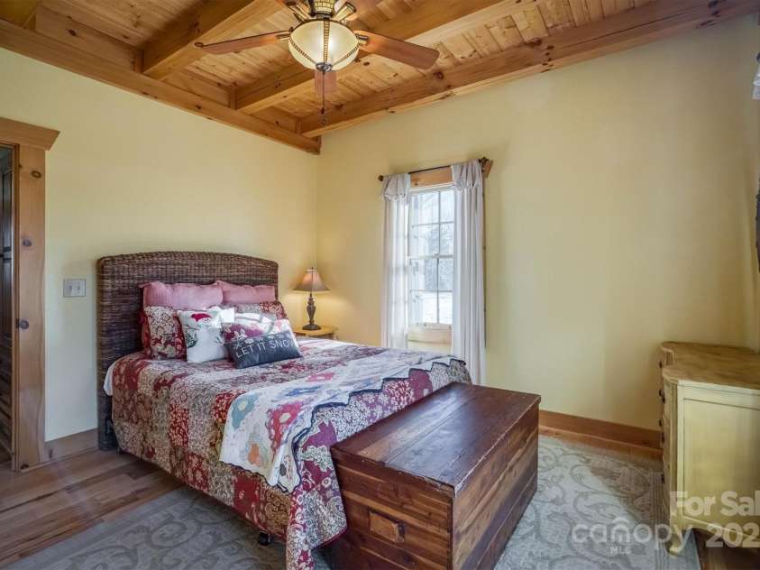 1186 Grandview Peaks Drive, Nebo, NC 28761.  MLS# CAR4215417, YatesRealty ID 5014. 