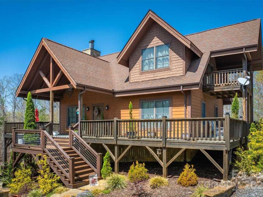 1186 Grandview Peaks Drive, Nebo, NC 28761.  MLS# CAR4215417, YatesRealty ID 5014. 