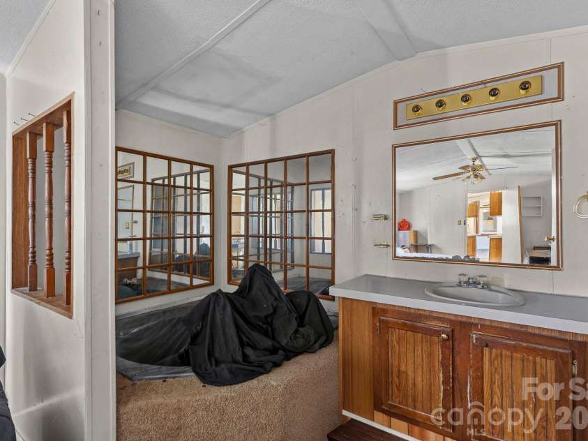 1029 Cy Circle, Concord, NC 28025.  MLS# CAR4423647, YatesRealty ID 50142. 