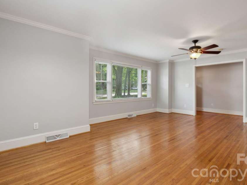 1818 Woodland Drive, Charlotte, NC 28205.  MLS# CAR4423270, YatesRealty ID 50144. 