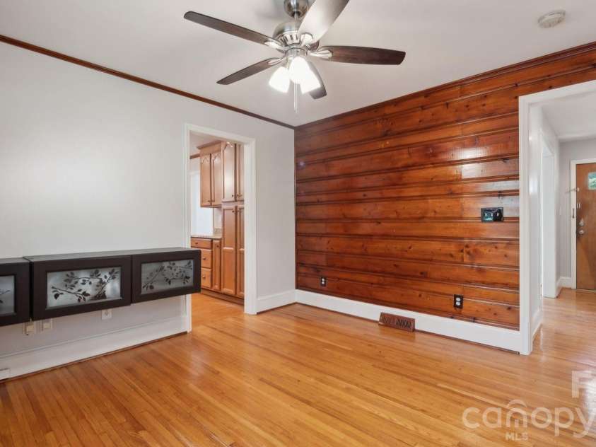 1818 Woodland Drive, Charlotte, NC 28205.  MLS# CAR4423270, YatesRealty ID 50144. Office/Den