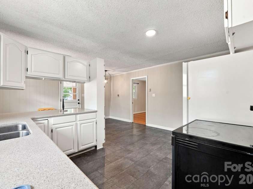 101 Reading Street, York, SC 29745.  MLS# CAR4422873, YatesRealty ID 50146. 