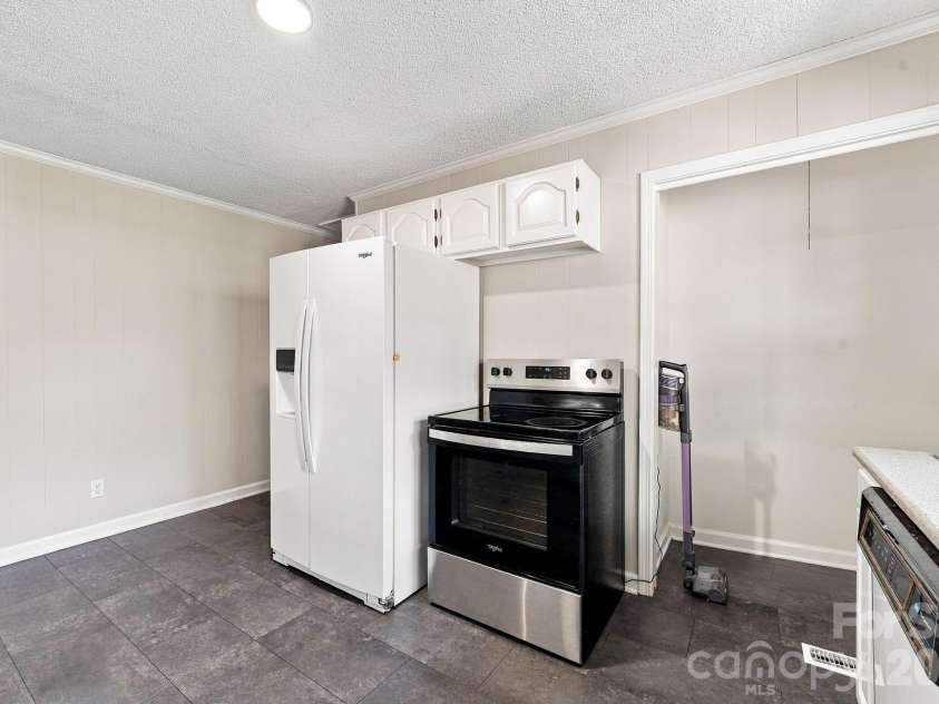 101 Reading Street, York, SC 29745.  MLS# CAR4422873, YatesRealty ID 50146. 