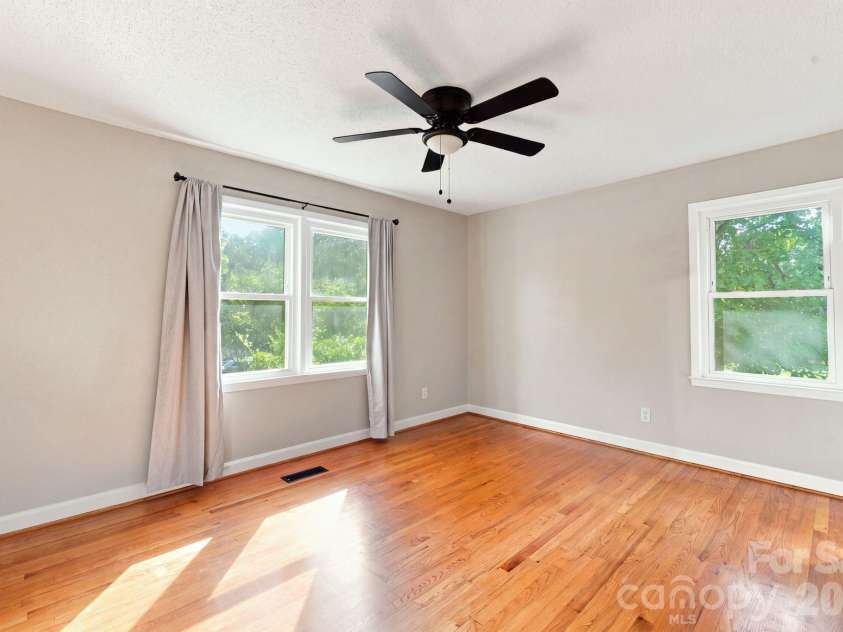 101 Reading Street, York, SC 29745.  MLS# CAR4422873, YatesRealty ID 50146. 