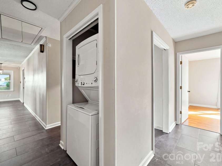 101 Reading Street, York, SC 29745.  MLS# CAR4422873, YatesRealty ID 50146. 