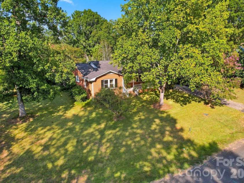 101 Reading Street, York, SC 29745.  MLS# CAR4422873, YatesRealty ID 50146. 