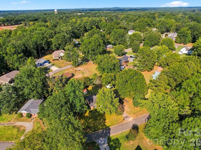 101 Reading Street, York, SC 29745.  MLS# CAR4422873, YatesRealty ID 50146. 