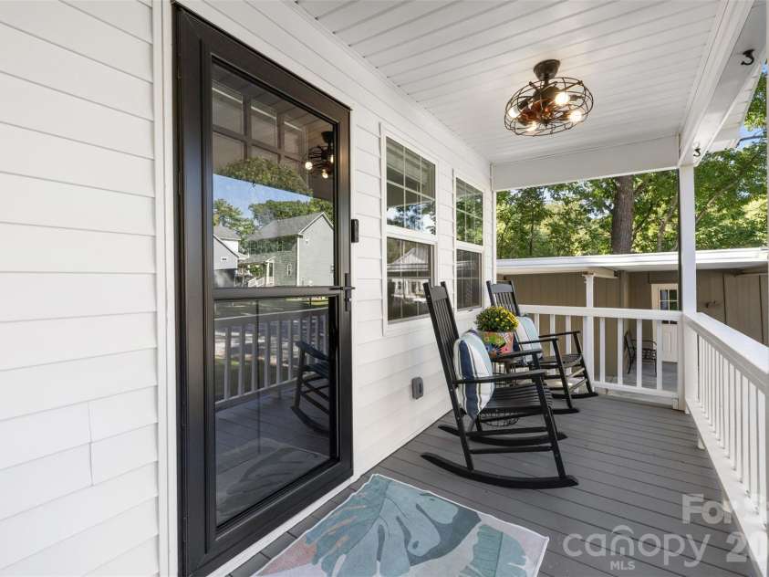 424 Arbor Drive, Waxhaw, NC 28173.  MLS# CAR4423149, YatesRealty ID 50147. 