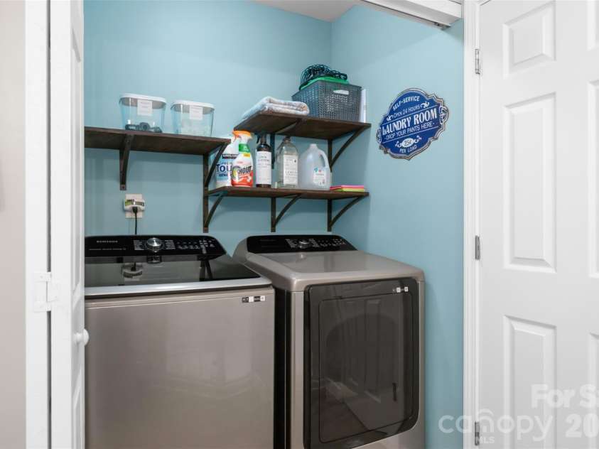 424 Arbor Drive, Waxhaw, NC 28173.  MLS# CAR4423149, YatesRealty ID 50147. 