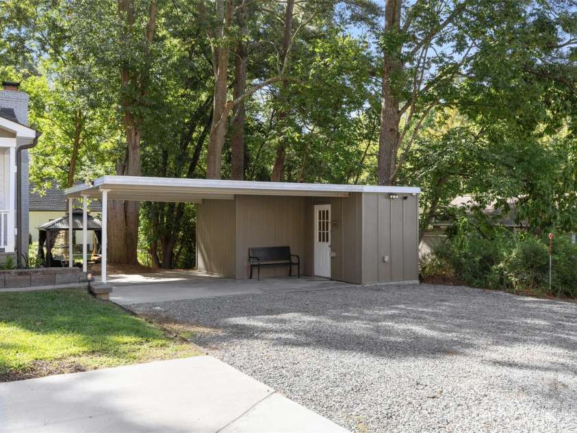 424 Arbor Drive, Waxhaw, NC 28173.  MLS# CAR4423149, YatesRealty ID 50147. 