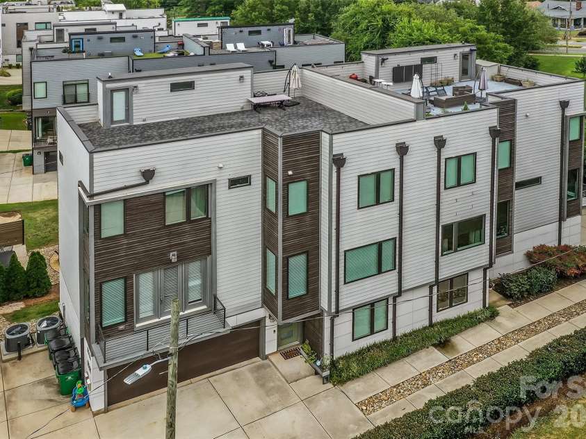 914 Westbrook Drive, Charlotte, NC 28202.  MLS# CAR4422304, YatesRealty ID 50149. 
