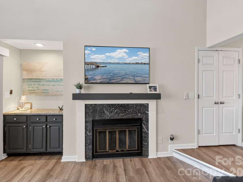345 Northwest Drive, Davidson, NC 28036.  MLS# CAR4351722, YatesRealty ID 5015. 