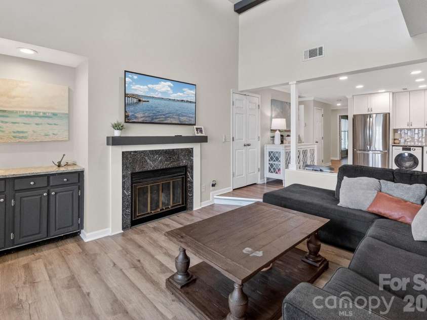 345 Northwest Drive, Davidson, NC 28036.  MLS# CAR4351722, YatesRealty ID 5015. 