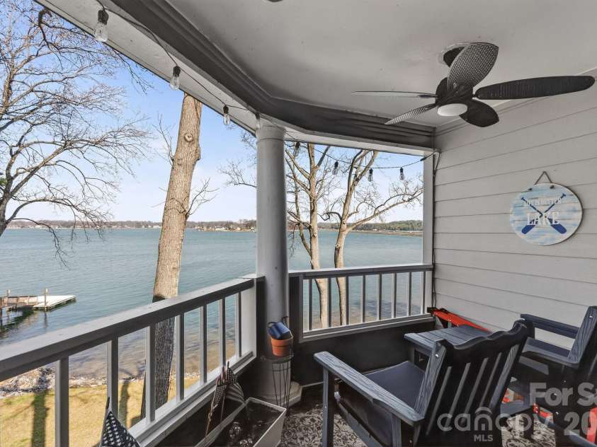 345 Northwest Drive, Davidson, NC 28036.  MLS# CAR4351722, YatesRealty ID 5015. 