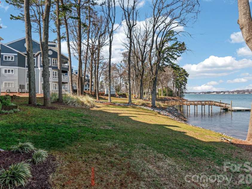 345 Northwest Drive, Davidson, NC 28036.  MLS# CAR4351722, YatesRealty ID 5015. 