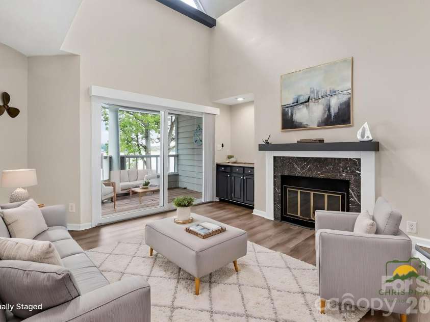345 Northwest Drive, Davidson, NC 28036.  MLS# CAR4351722, YatesRealty ID 5015. 