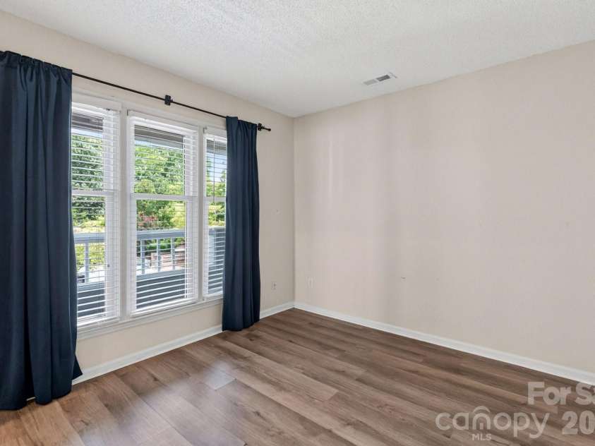 345 Northwest Drive, Davidson, NC 28036.  MLS# CAR4351722, YatesRealty ID 5015. 