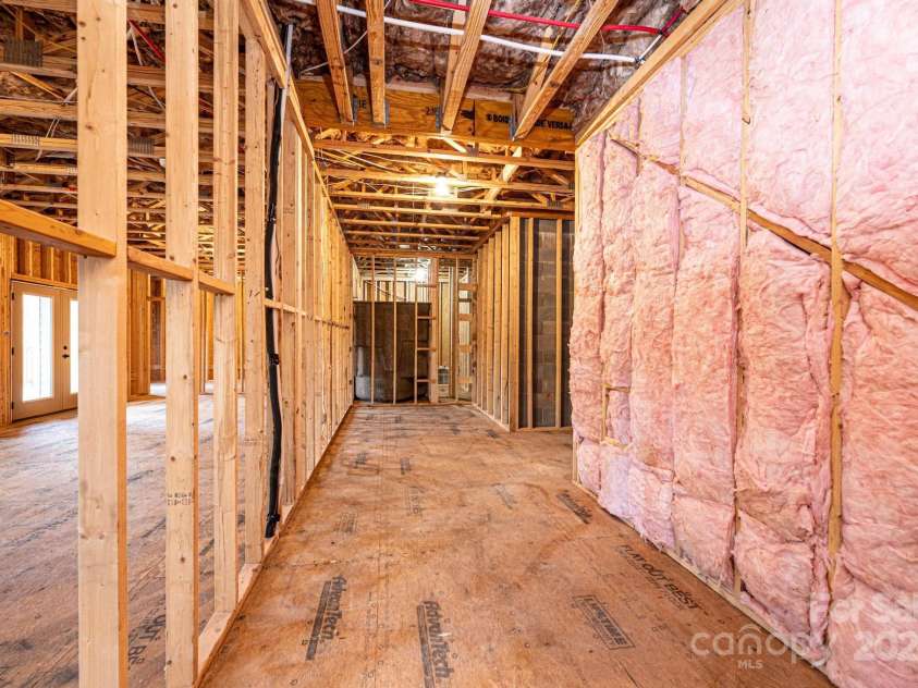 520 Park Way, Lenoir, NC 28645.  MLS# CAR4201888, YatesRealty ID 5015. 