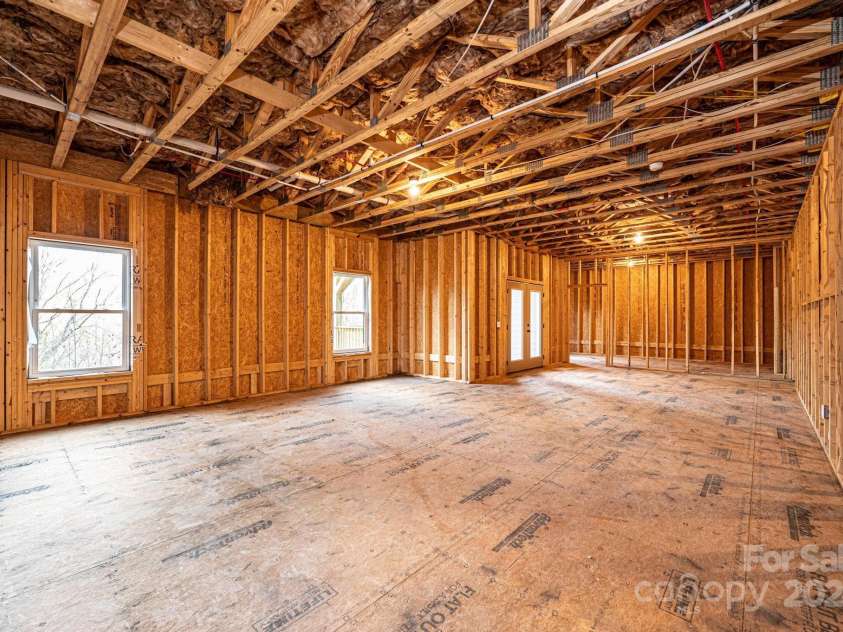 520 Park Way, Lenoir, NC 28645.  MLS# CAR4201888, YatesRealty ID 5015. 