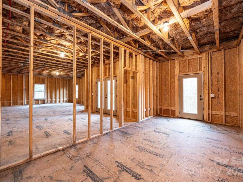 520 Park Way, Lenoir, NC 28645.  MLS# CAR4201888, YatesRealty ID 5015. 