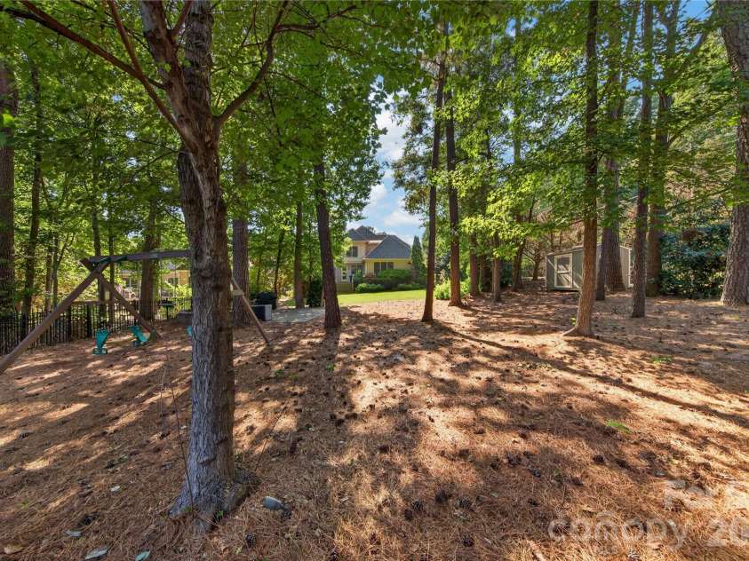 9605 White Hemlock Lane, Charlotte, NC 28270.  MLS# CAR4422399, YatesRealty ID 50151. Huge Yard For Play