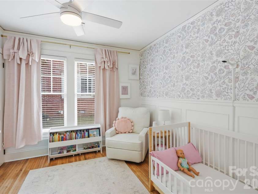 700 Woodruff Place, Charlotte, NC 28208.  MLS# CAR4422383, YatesRealty ID 50152. Second bedroom complete with closet and ceiling fan