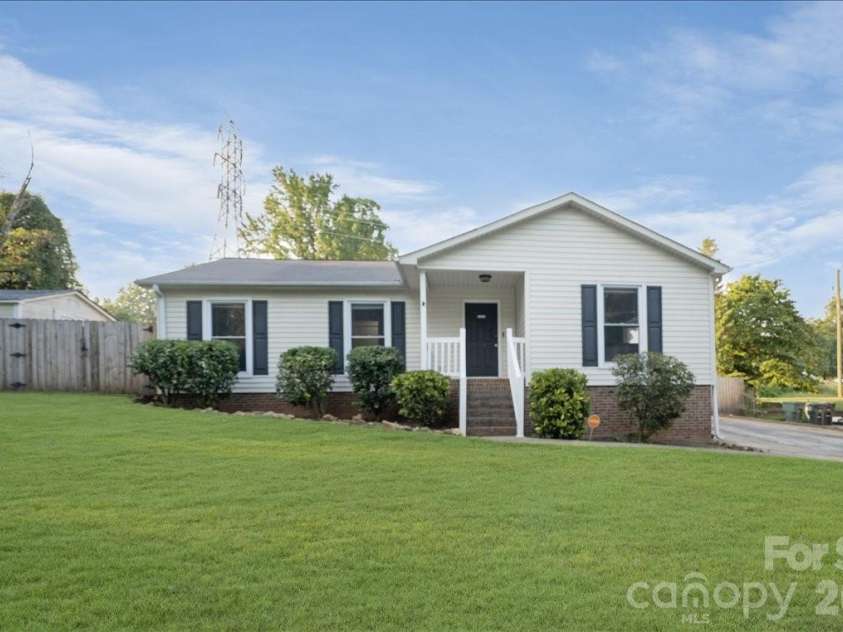 2508 Amity Avenue, Gastonia, NC 28054.  MLS# CAR4422420, YatesRealty ID 50153. 