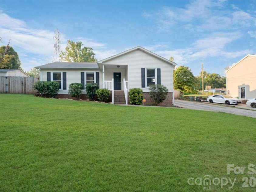 2508 Amity Avenue, Gastonia, NC 28054.  MLS# CAR4422420, YatesRealty ID 50153. 