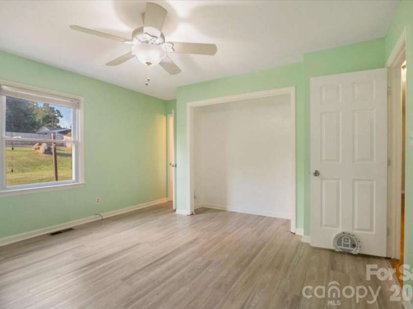 2508 Amity Avenue, Gastonia, NC 28054.  MLS# CAR4422420, YatesRealty ID 50153. 