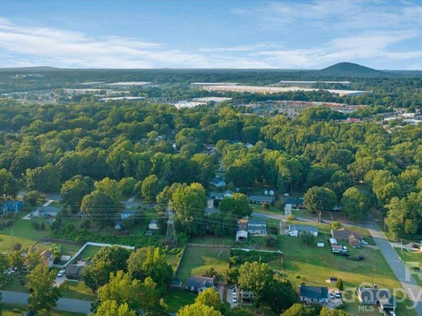 2508 Amity Avenue, Gastonia, NC 28054.  MLS# CAR4422420, YatesRealty ID 50153. 