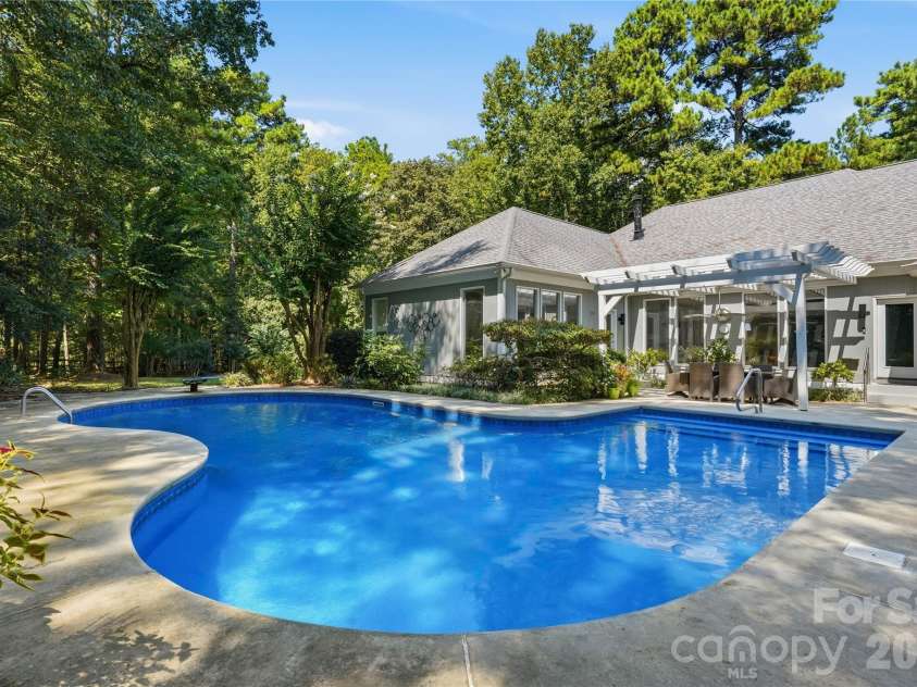 1 Brigadoon Lane, Waxhaw, NC 28173.  MLS# CAR4422417, YatesRealty ID 50154. 