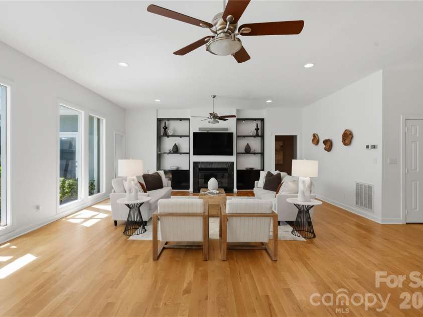 1 Brigadoon Lane, Waxhaw, NC 28173.  MLS# CAR4422417, YatesRealty ID 50154. 