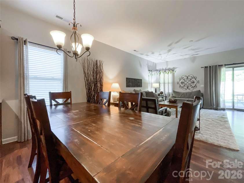 2005 Yellow Daisy Drive, Matthews, NC 28104.  MLS# CAR4422414, YatesRealty ID 50156. 