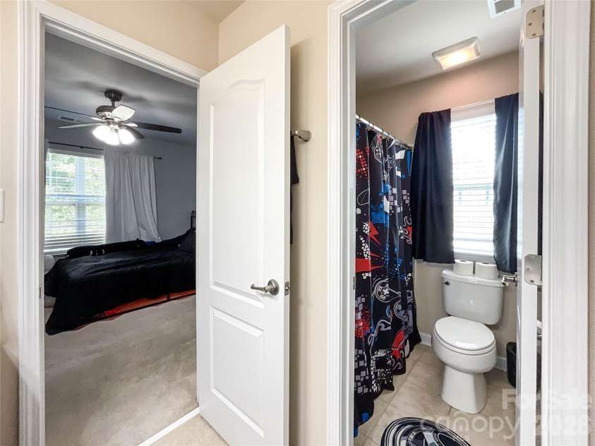 6019 Grassy Knoll Circle, Matthews, NC 28104.  MLS# CAR4422466, YatesRealty ID 50157. 