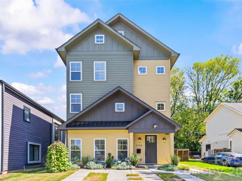 3120 Clemson Avenue, Charlotte, NC 28205.  MLS# CAR4422363, YatesRealty ID 50158. 