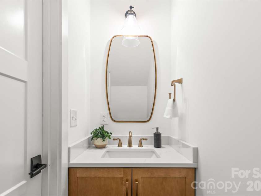 3120 Clemson Avenue, Charlotte, NC 28205.  MLS# CAR4422363, YatesRealty ID 50158. 