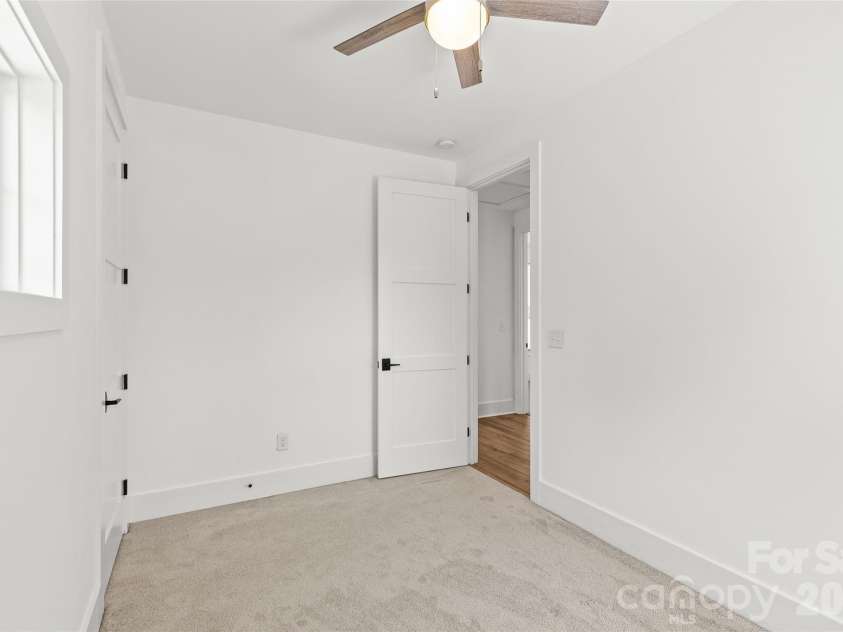 3120 Clemson Avenue, Charlotte, NC 28205.  MLS# CAR4422363, YatesRealty ID 50158. 
