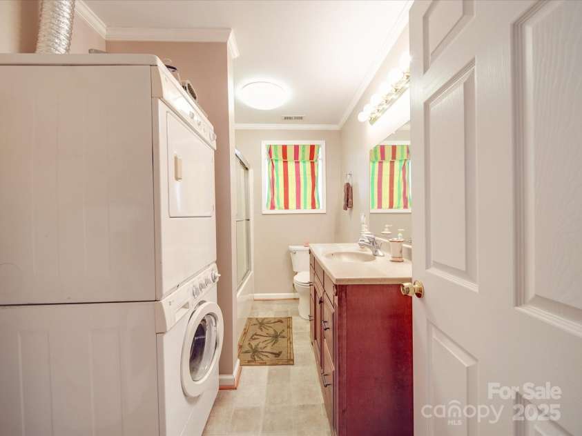 2460 Cottage Lane, Liberty Hill, SC 29074.  MLS# CAR4231596, YatesRealty ID 5016. 