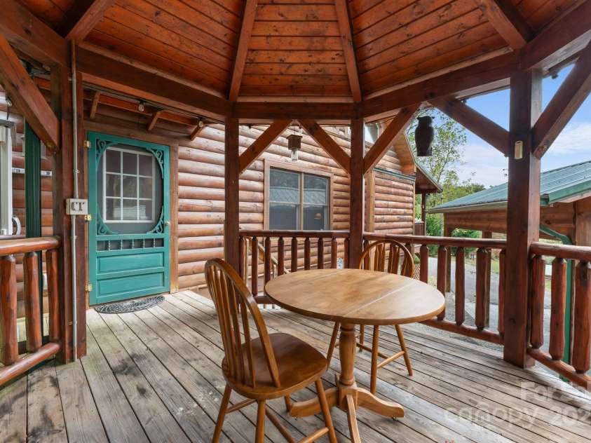 80 Slow Lane, Whittier, NC 28789.  MLS# CAR4307656, YatesRealty ID 5016. Gazebo off kitchen