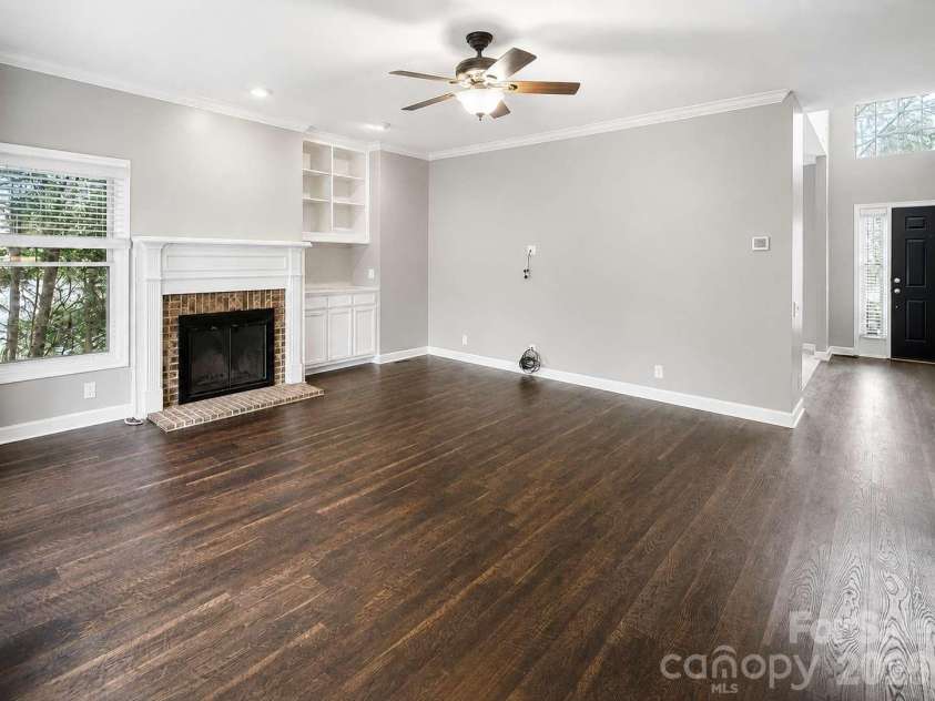 12512 Cliffcreek Drive, Huntersville, NC 28078.  MLS# CAR4422113, YatesRealty ID 50161. 