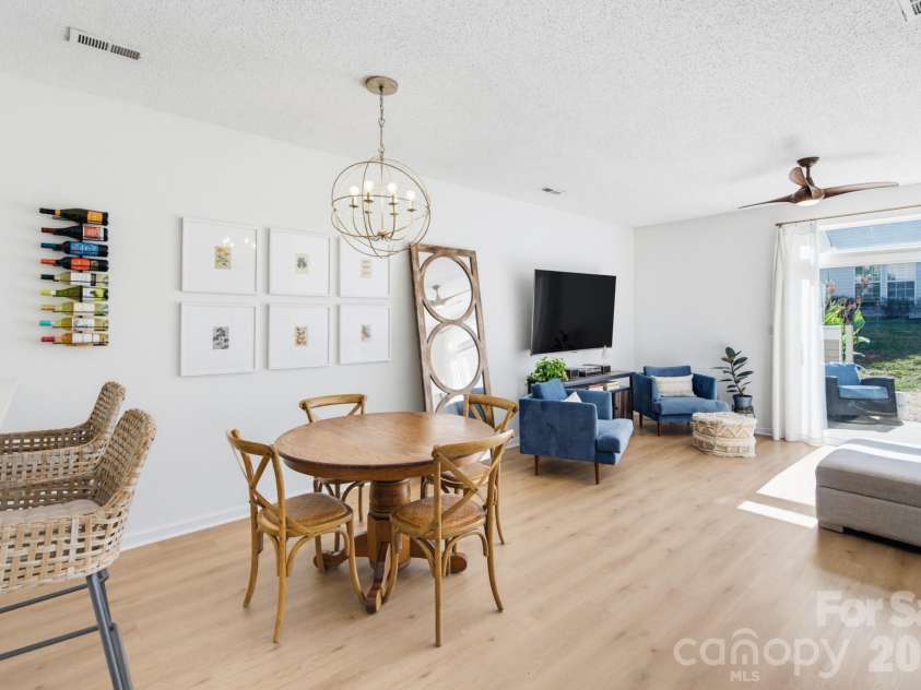 310 Ross Moore Avenue, Charlotte, NC 28205.  MLS# CAR4422149, YatesRealty ID 50162. 