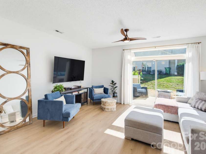 310 Ross Moore Avenue, Charlotte, NC 28205.  MLS# CAR4422149, YatesRealty ID 50162. 