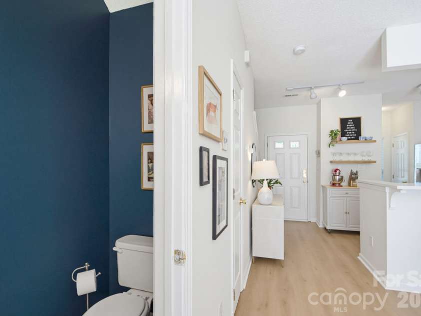 310 Ross Moore Avenue, Charlotte, NC 28205.  MLS# CAR4422149, YatesRealty ID 50162. 