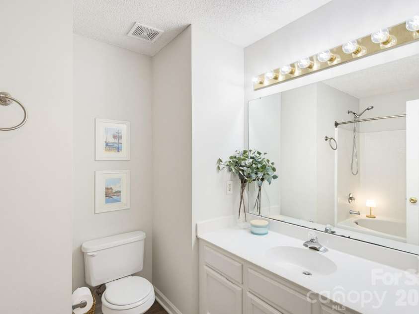 310 Ross Moore Avenue, Charlotte, NC 28205.  MLS# CAR4422149, YatesRealty ID 50162. 