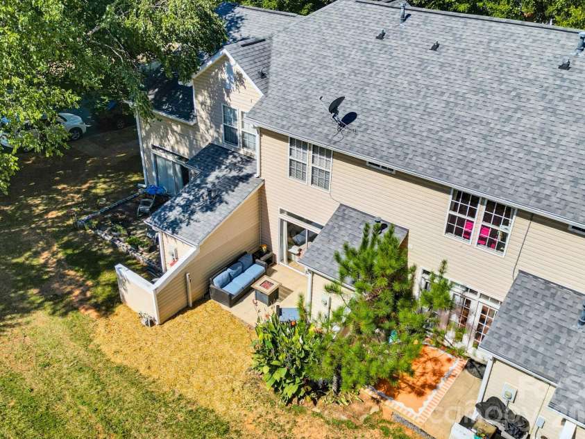310 Ross Moore Avenue, Charlotte, NC 28205.  MLS# CAR4422149, YatesRealty ID 50162. 