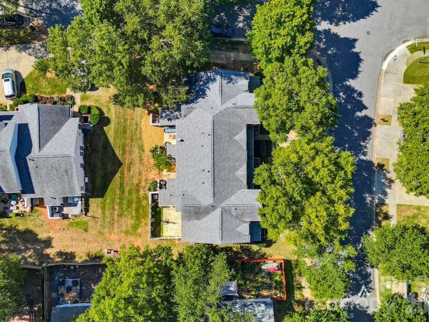310 Ross Moore Avenue, Charlotte, NC 28205.  MLS# CAR4422149, YatesRealty ID 50162. 