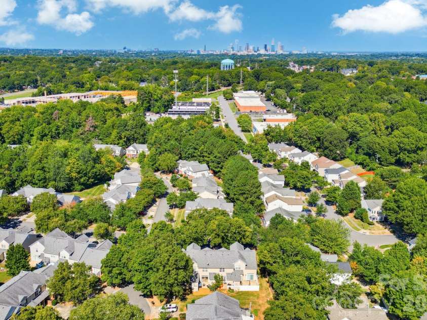 310 Ross Moore Avenue, Charlotte, NC 28205.  MLS# CAR4422149, YatesRealty ID 50162. 